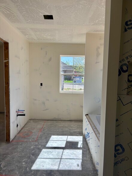 Building Photo - 270 S 1075 W