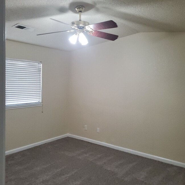 Building Photo - 917 Panama Dr