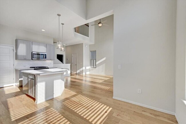 Building Photo - 13700 Cibolo Trace
