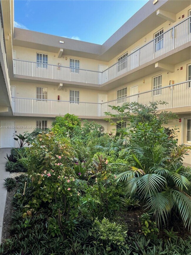 Building Photo - 6135 NW 186th St