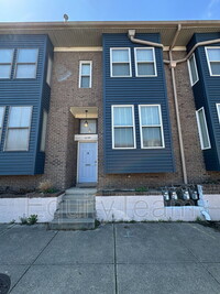 Building Photo - 1039 Central Ave