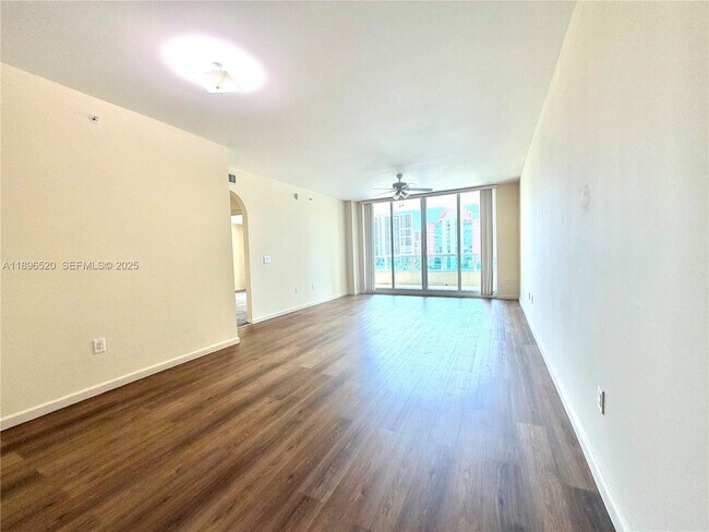 Building Photo - 3340 NE 190th St