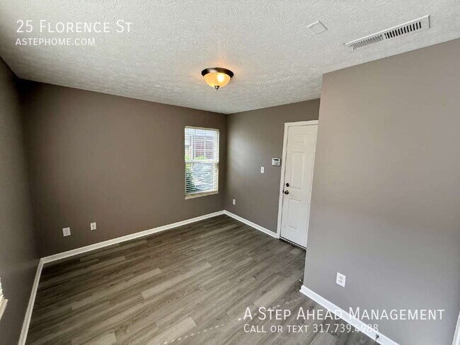 Building Photo - 25 Florence St