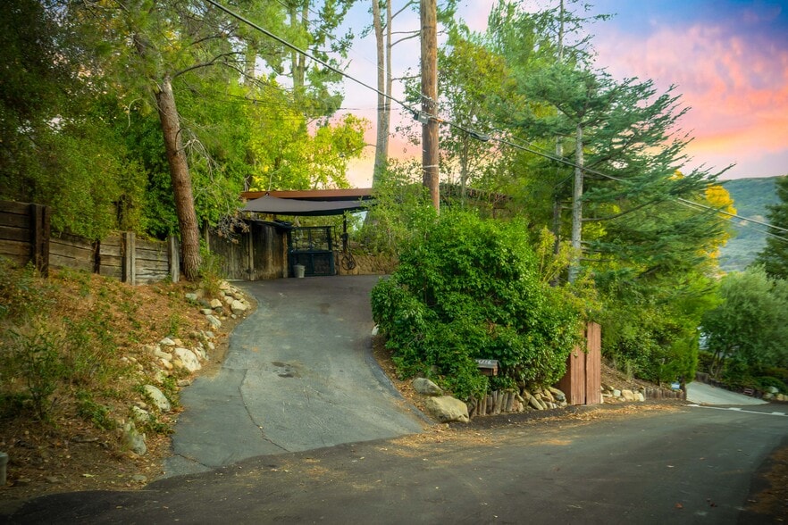 Building Photo - 25736 Punto de Vista Dr