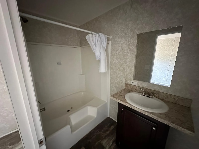 Building Photo - 55009 Hill Rd