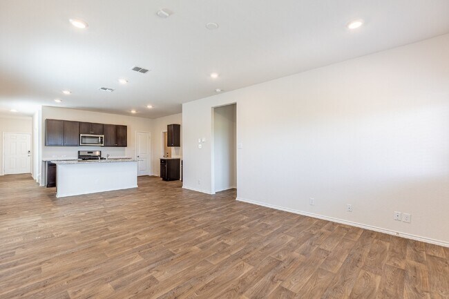 Building Photo - 13021 Kalinoski