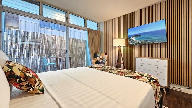 Building Photo - 432 Nmhana St