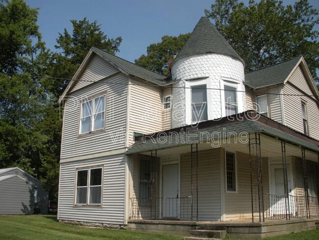 Primary Photo - 120 W 3rd St