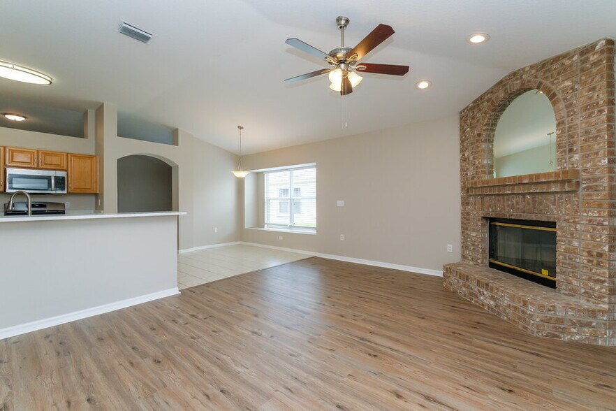 Building Photo - 29551 Morwen Pl