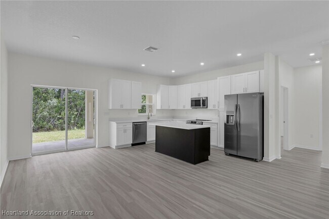 Building Photo - 7539 Bernal Dr