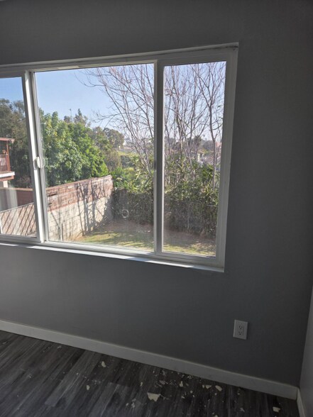 Building Photo - 4010 1/2 Rockwood St