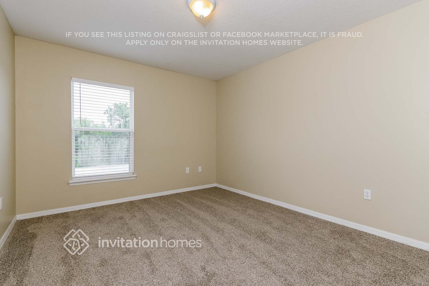Building Photo - 1129 Hacienda Cir