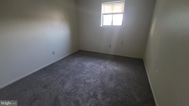 Building Photo - 2275 Pileggi Rd