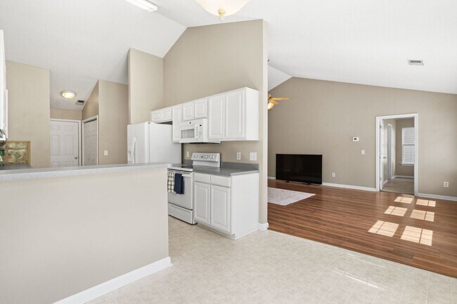 Building Photo - 4681 Southgate Pkwy