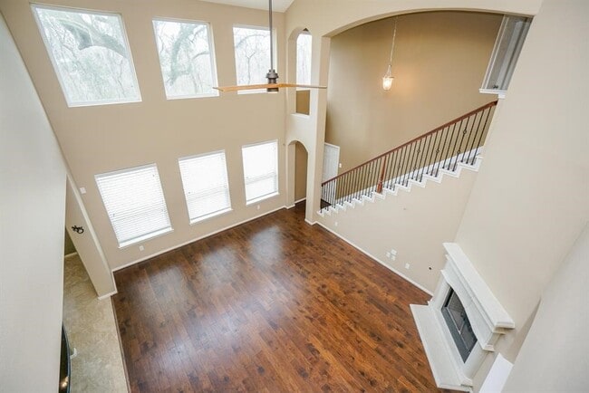 Building Photo - 3211 London Ln