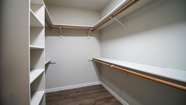 Building Photo - 1017 N Stilson Rd