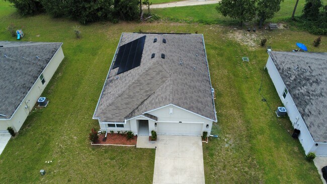 Building Photo - 128 Hickory Course Loop