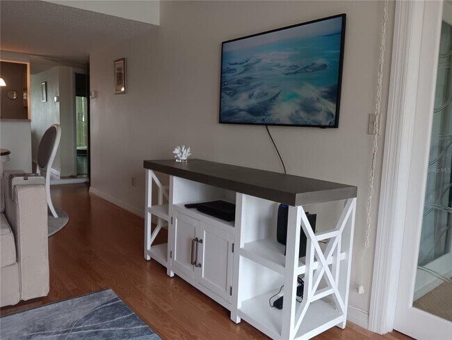 Building Photo - 7871 Sailboat Key Blvd S