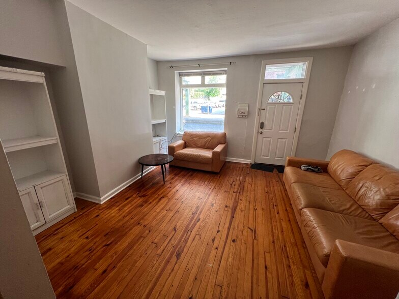 Building Photo - 4346 Cresson St