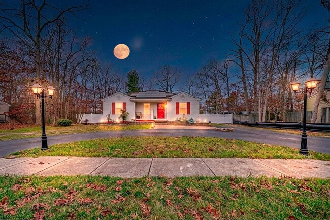 Building Photo - 303 Martin L King Ave