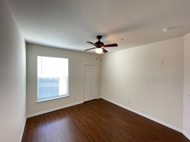 Building Photo - Water View!! 4 Bedroom/2 Bath Orlando Condo in Bella Terra!