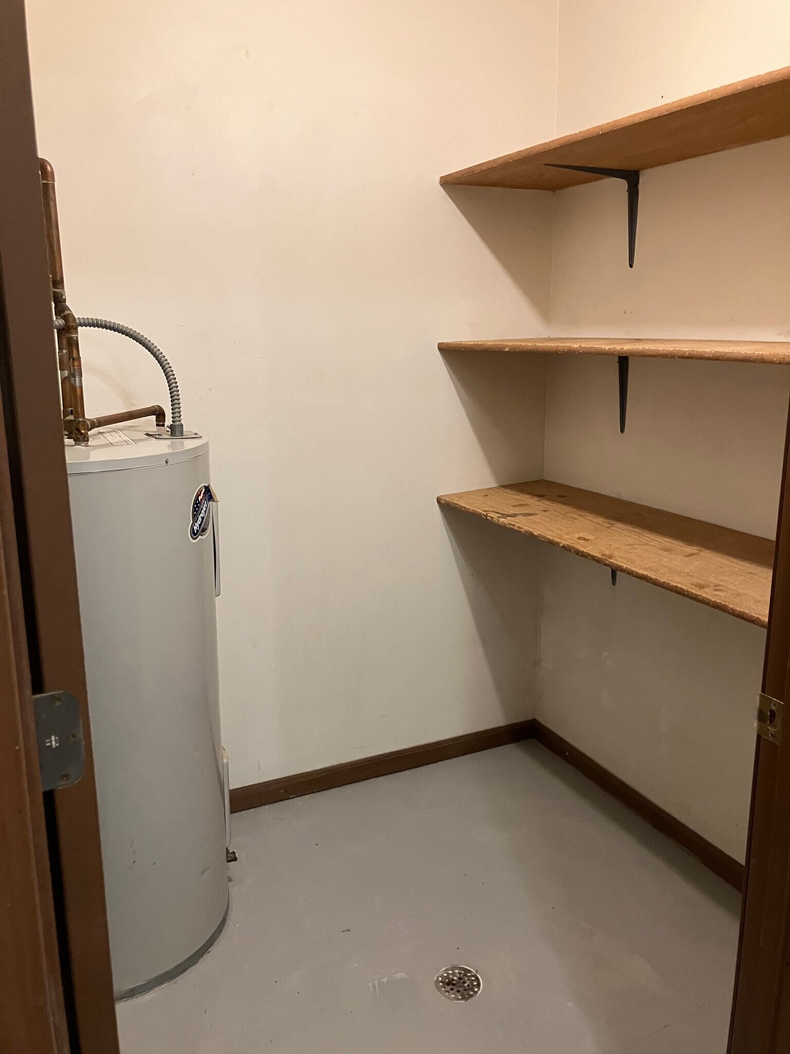 Building Photo - 803 Roundhouse Addn