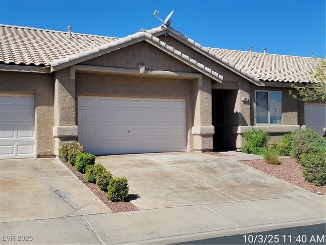 Primary Photo - 209 Alaska Jade St