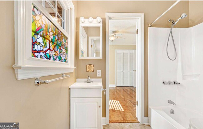 Building Photo - 173 Madison St