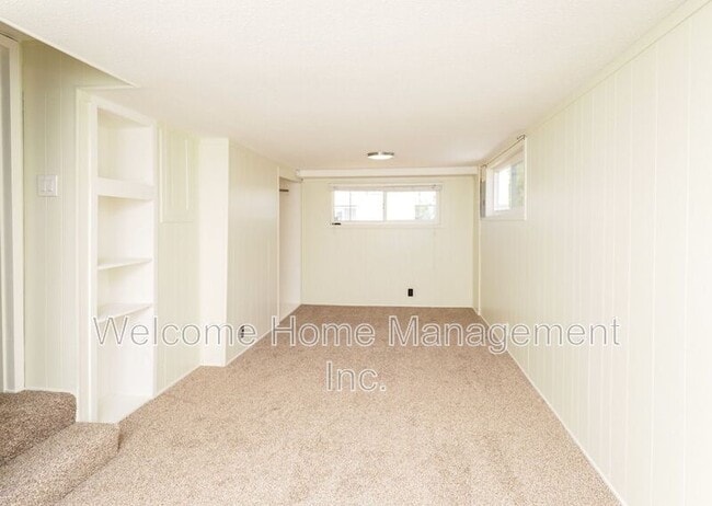 Building Photo - 15184 Norton St