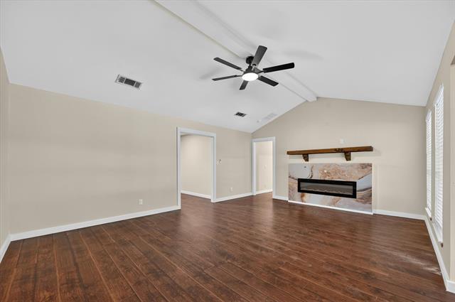 Building Photo - 2816 Pinehurst Dr