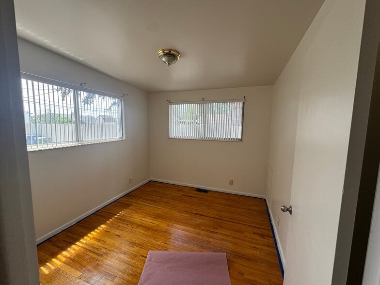 Building Photo - 1409 W 1300 S St