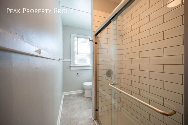 Building Photo - 85-91 W. First Avenue-2 Bedroom