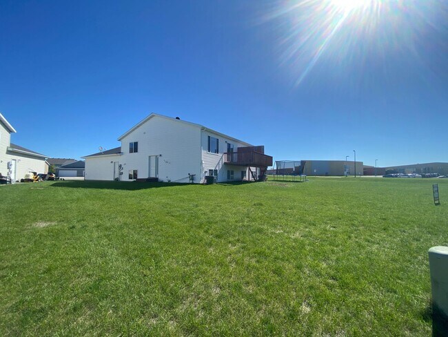 Building Photo - 1119 39th Ave S