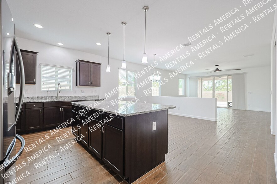 Building Photo - 13607 W Briles Rd
