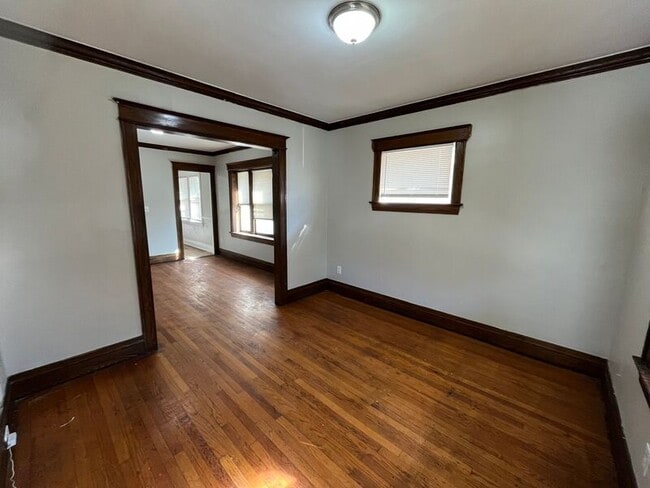 Building Photo - 246-248 Weyl St