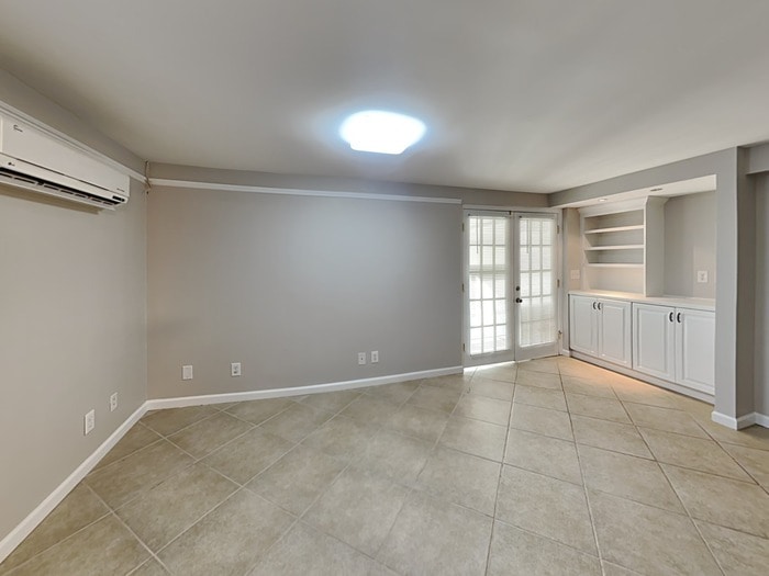 Building Photo - 100 Raymond St