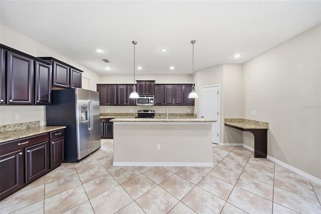 Building Photo - 12125 Streambed Dr