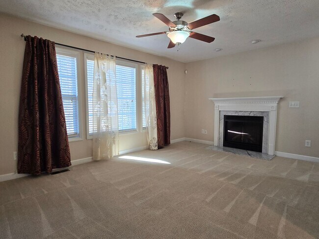 Building Photo - 197 Rolling Stone Ct