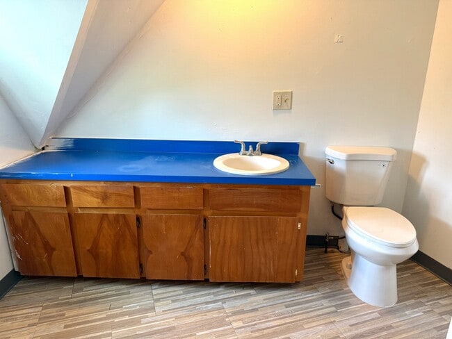 Building Photo - 14-3431-3431 Forest Rd