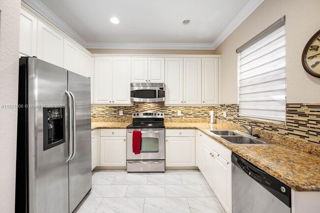 Building Photo - 7841 Jewelwood Dr