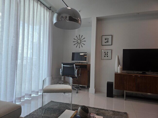 Building Photo - 1080 Brickell Ave