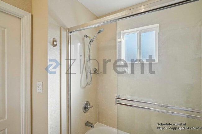 Building Photo - 3865 Carter Dr