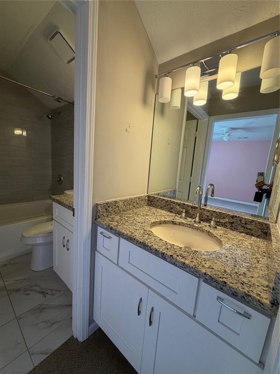 Building Photo - 504 Plymouth Ln