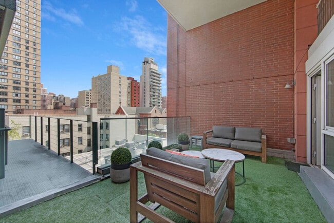 Building Photo - 147 Lexington Ave