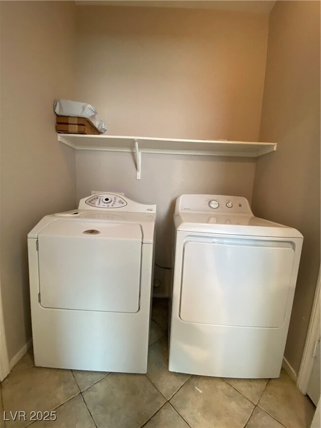 Building Photo - 9293 Adamshurst Ave