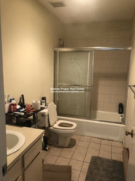 Building Photo - 415 Massachusetts Ave