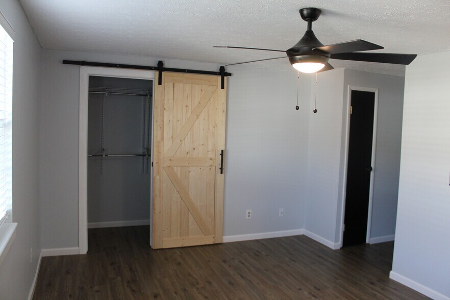 Building Photo - 1823 Worthington Run Dr