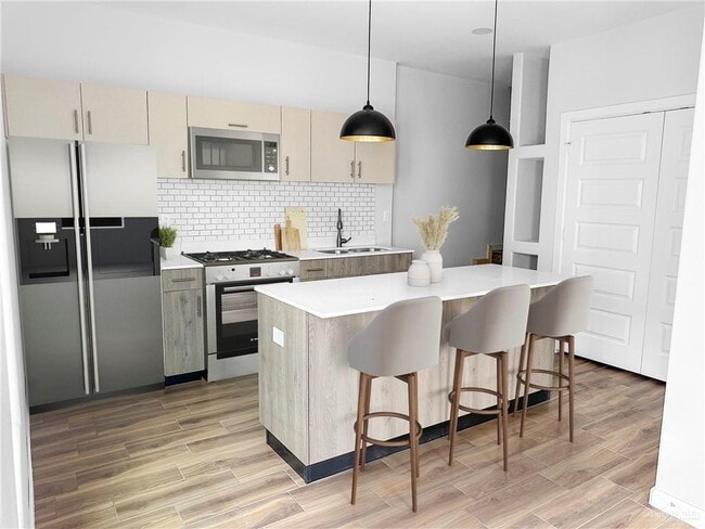 Building Photo - 23 Tyler Ave