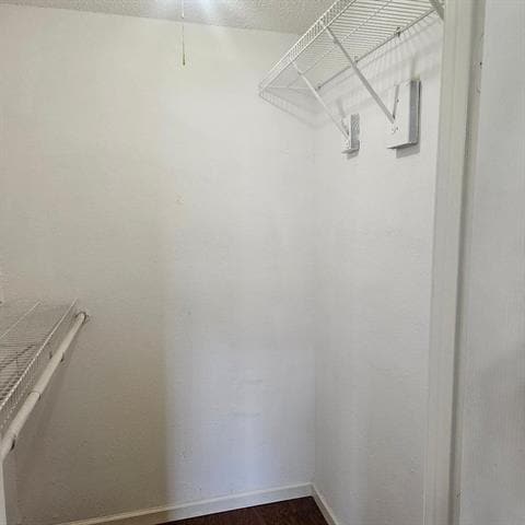 Building Photo - 2221 Ridgedale Dr