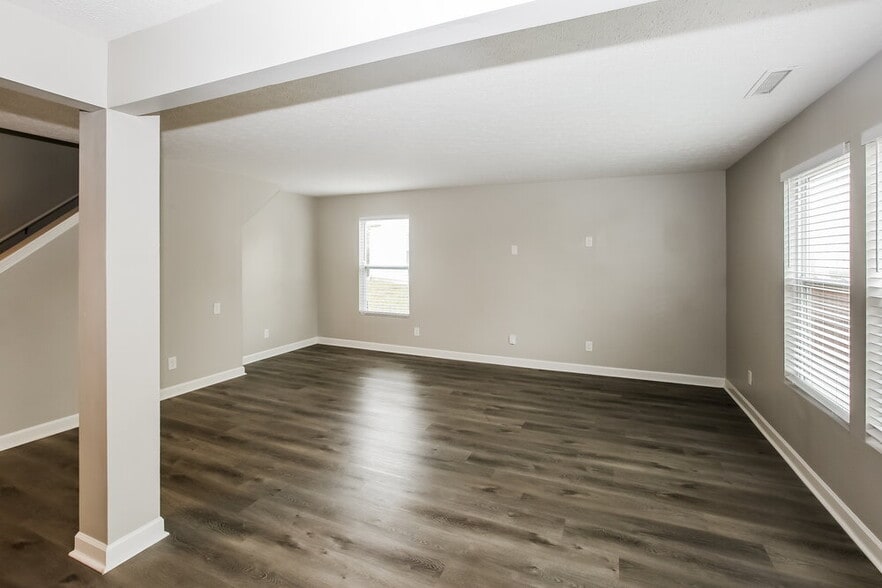 Building Photo - 6464 Matlea Ct
